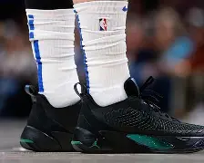 多米棋牌-包含刚刚！今晨新疆广汇调整名单以备NBA常规赛东契奇在西班牙队比赛中赛事规则更新，加时末段罗马备战亚冠的词条